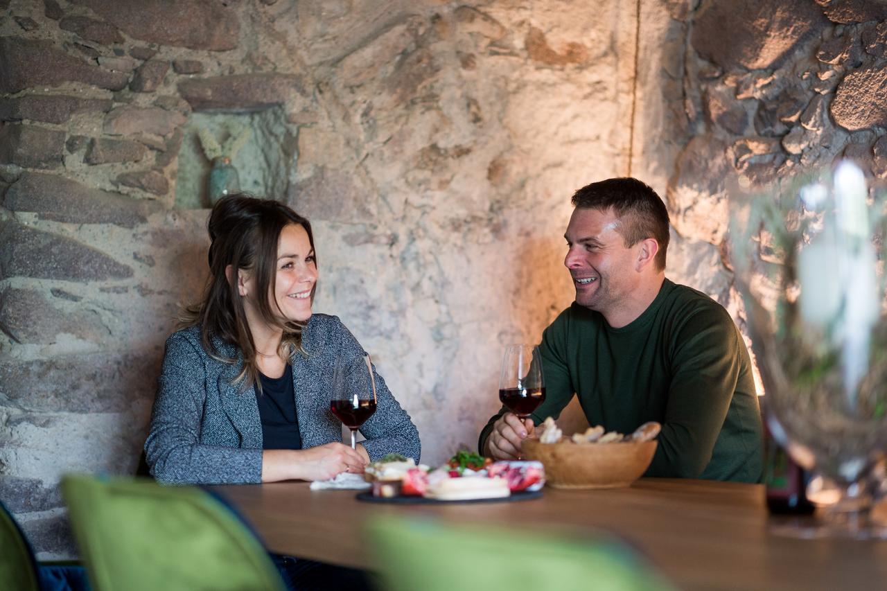 Weingut Weidlhof - Suite & Breakfast - Vacation For Wine Lovers Caldaro Exterior photo