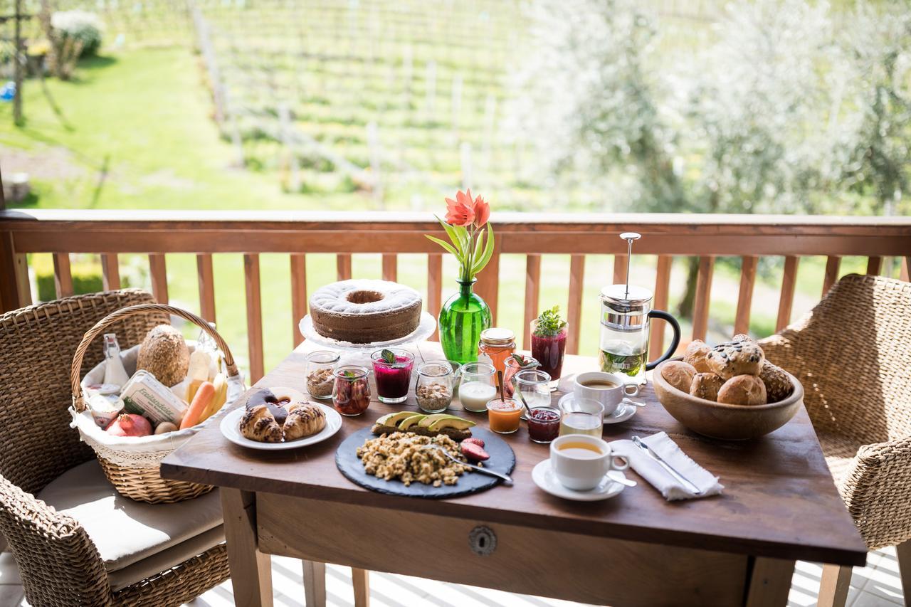 Weingut Weidlhof - Suite & Breakfast - Vacation For Wine Lovers Caldaro Exterior photo